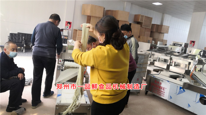 客戶(hù)設(shè)備調(diào)試中